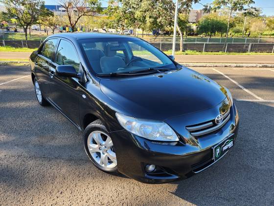 TOYOTA COROLLA 1.6 XLI 16V GASOLINA 4P AUTOMÁTICO TOYOTA COROLLA 1.6 XLI 16V GASOLINA 4P AUTOMÁTICO